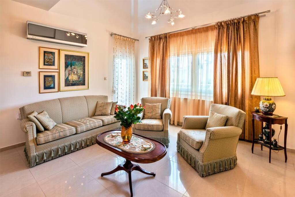 Art Antique Deluxe Villa Ierápetra Eksteriør bilde